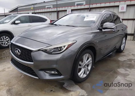 2017 Infiniti Qx30 Premium z USA, uszkodzony, nr VIN SJKCH5CP8HA027428